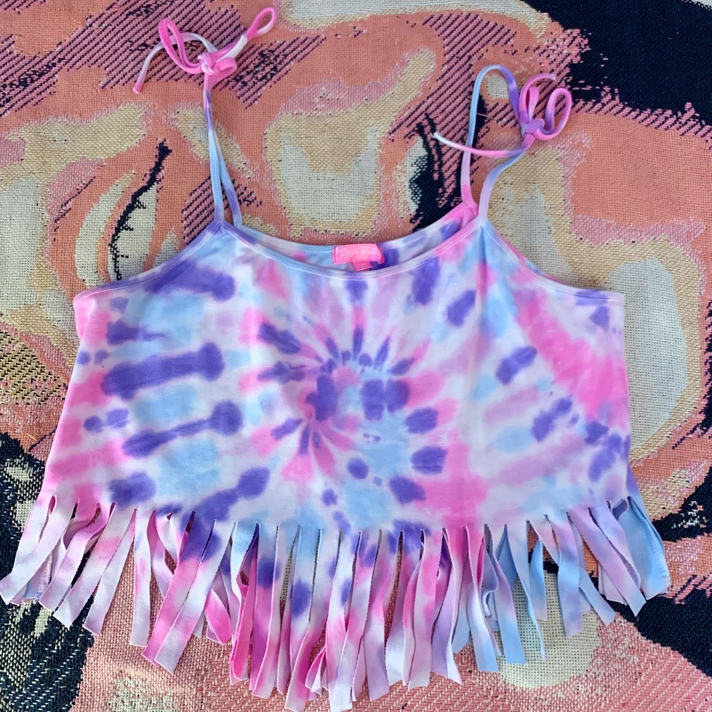 ‘SUGAR THRILLZ’ WILD DIRECTION FRINGE CROP TOP